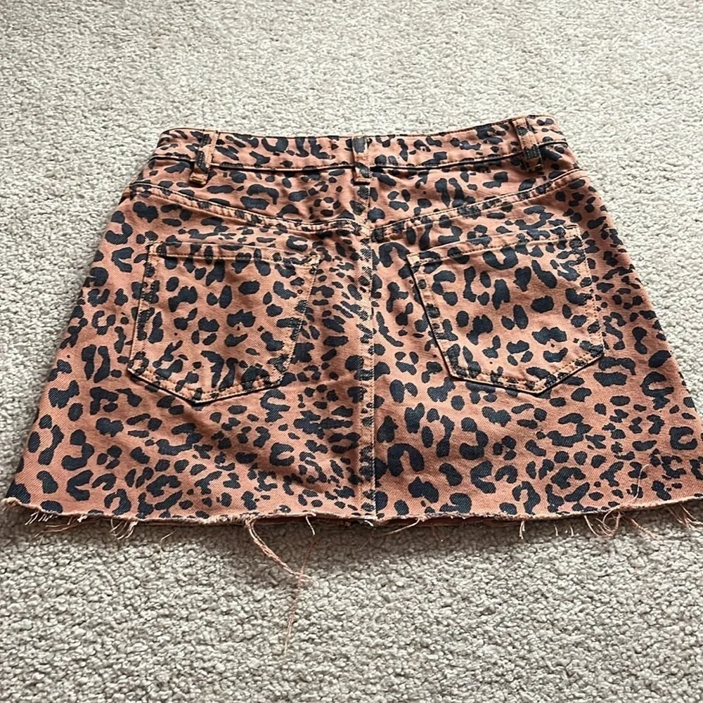 “Free People: Leopard Skirt size 2”